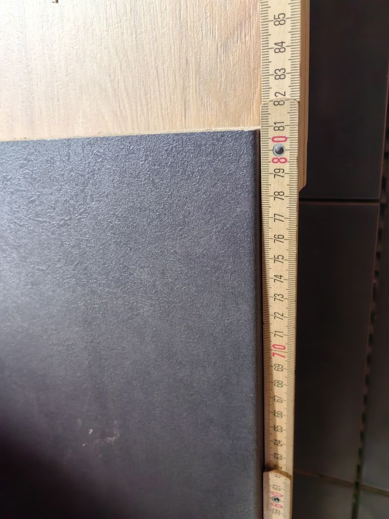 Blat kuchenny  swiskrono dlugosc 200x 40 struktura drewna