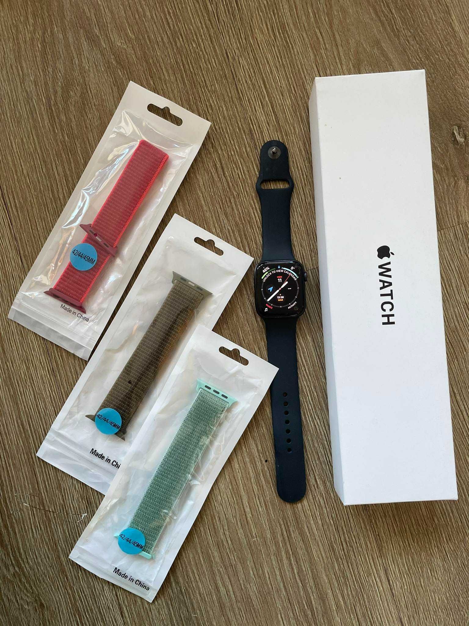 Smartwatch APPLE Watch SE 44 mm + GRATIS 3 zmienne kolorowe paski!