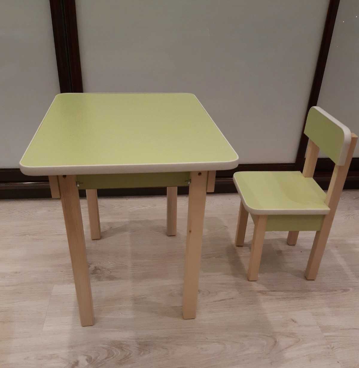 Продам гарний столік з нішею та стілець дитячий, новий