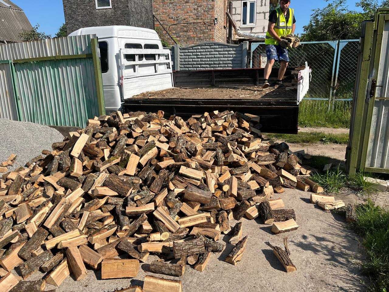 Продам дрова колотые Чернигов недорого дуб акация сосна берёза