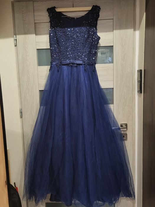 Sukienka maxi na bal/studniówkę