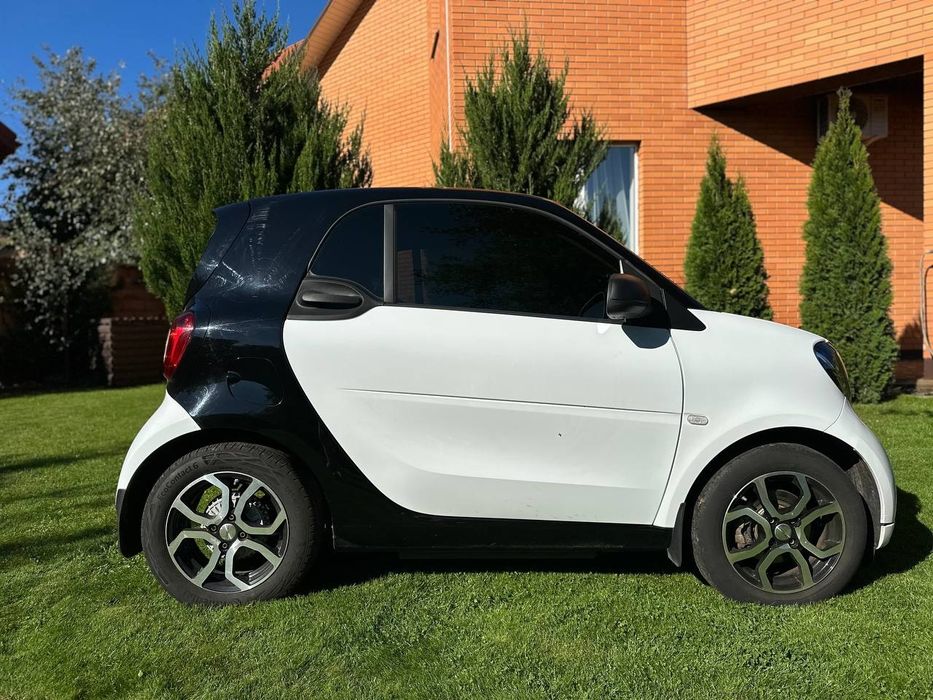 Продам электро Smart 453