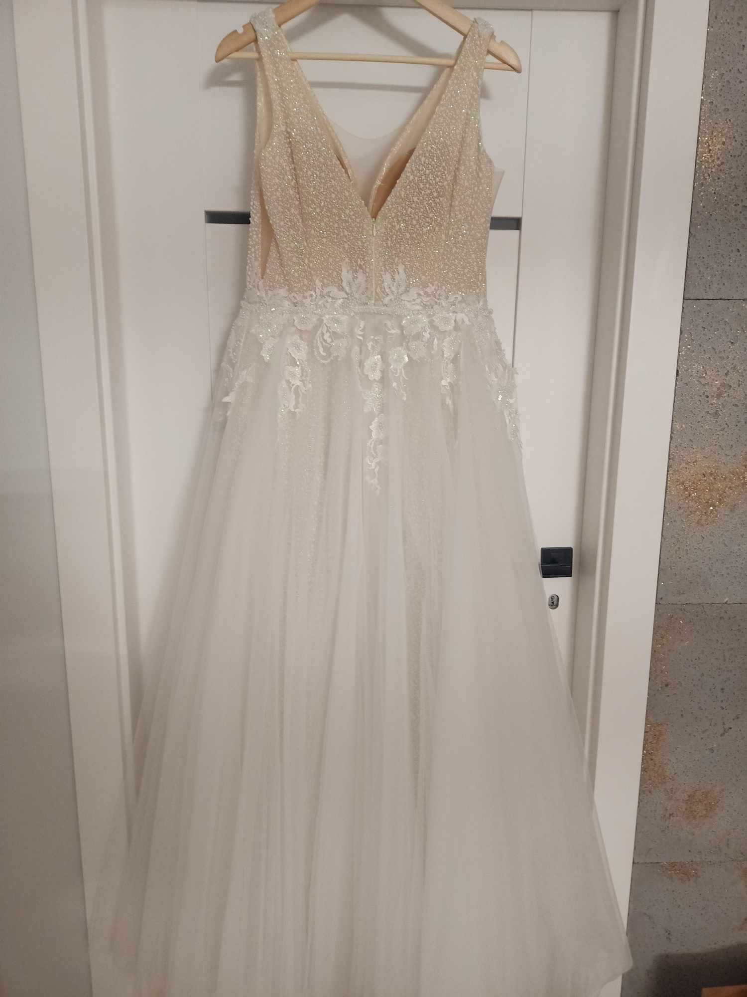 Sprzedam suknię ślubną 2023