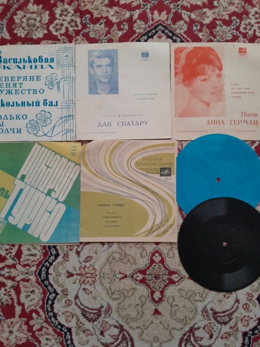 Продаж вінілових  платівок