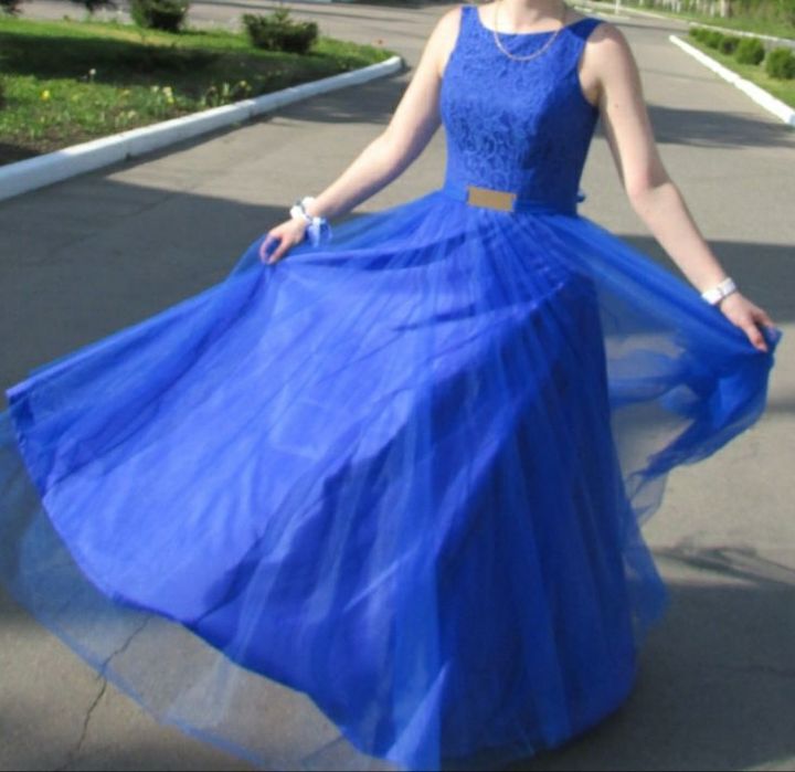 Платье вечернее нарядное длинное