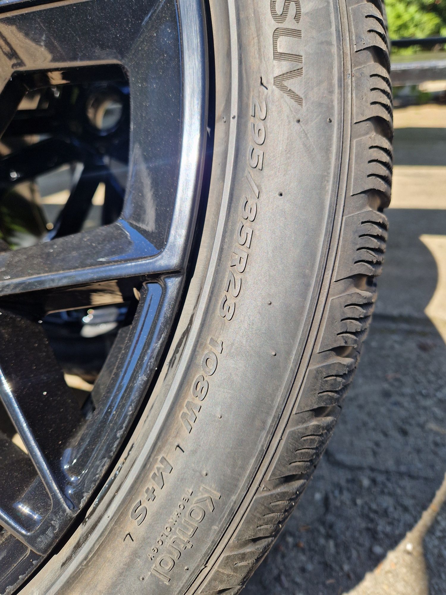 Koła zimowe Audi Q8 SQ8 RSQ8 295/35R23 Continental 20r. 7mm A0