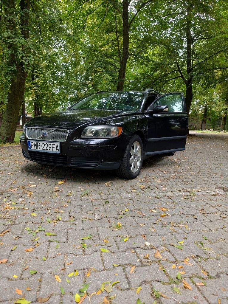 Volvo V50 2.0D  140KM