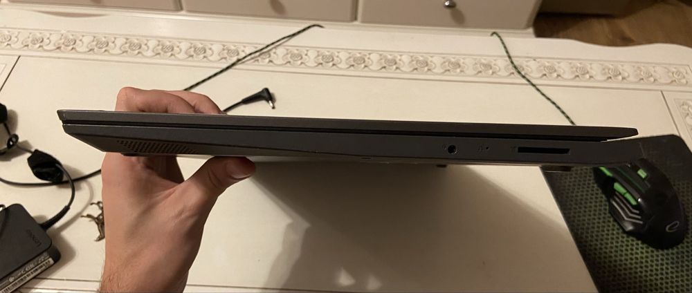 Laptop Lenovo i5-10 generacji / 17,3 cala / 256 SSD dysk Windows 11