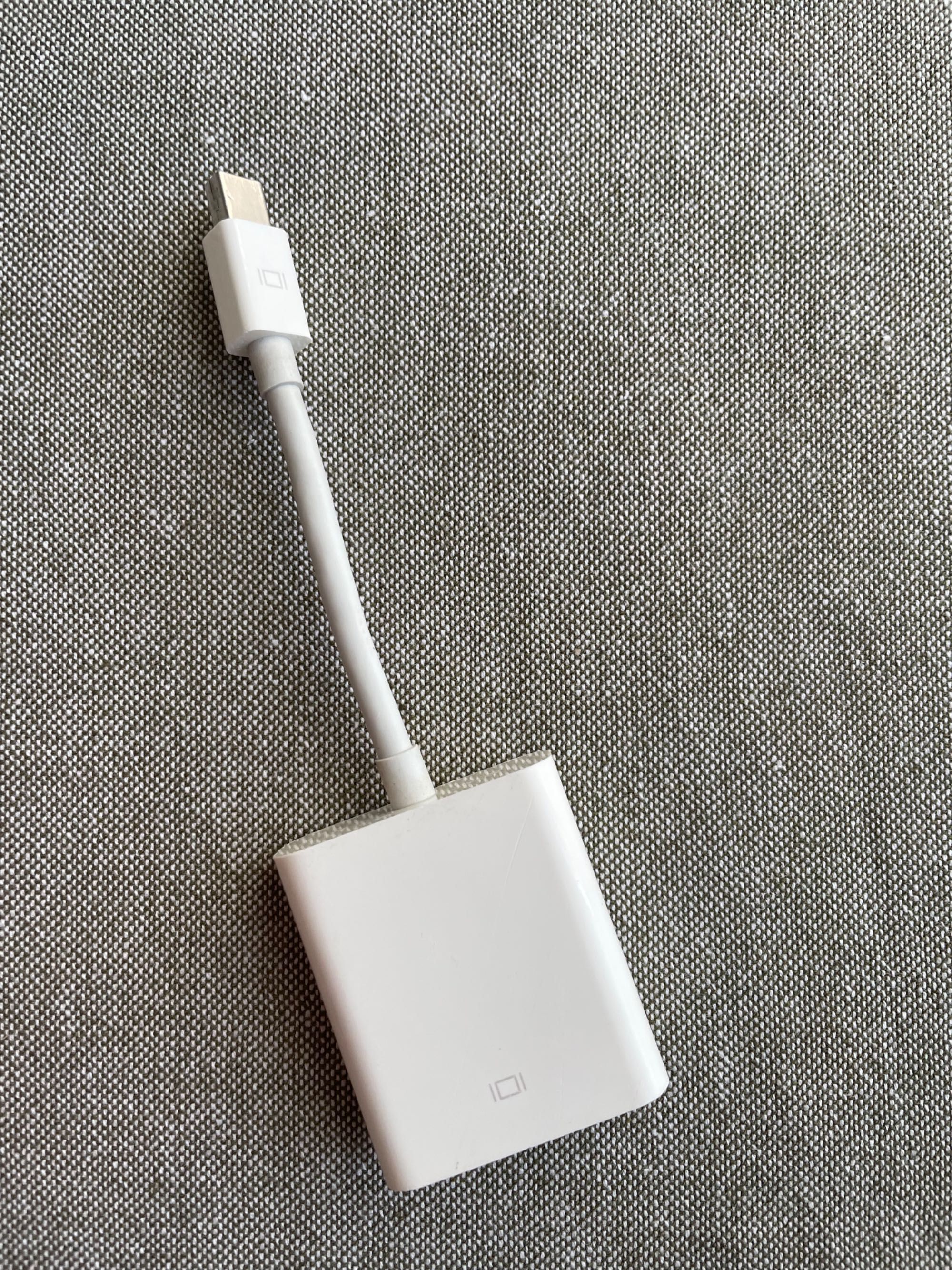 Adapter Apple ze złącza Mini DisplayPort na VGA A1307 display port