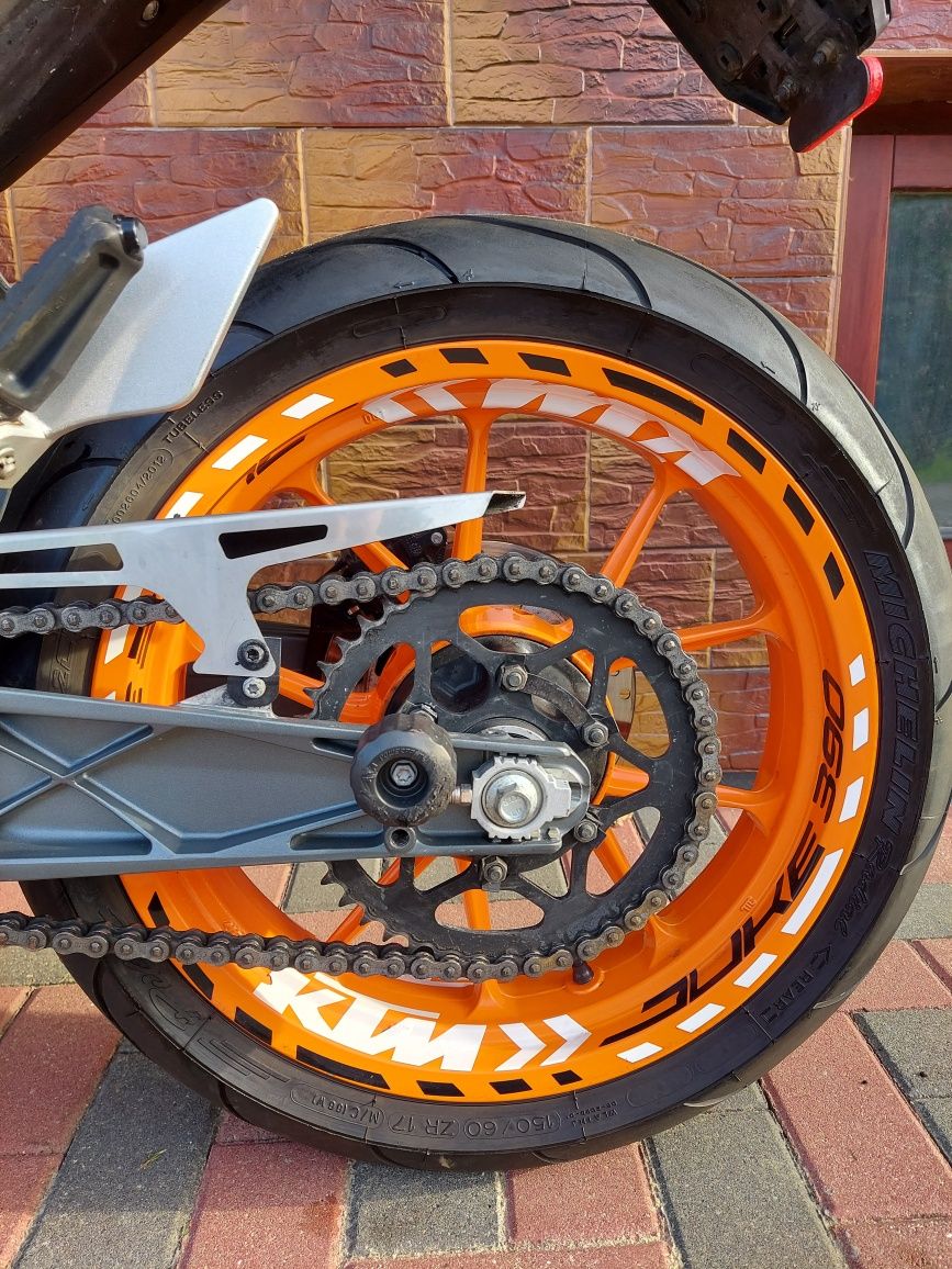 KTM DUKE 390 abs