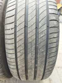 MICHELIN 235/55/17