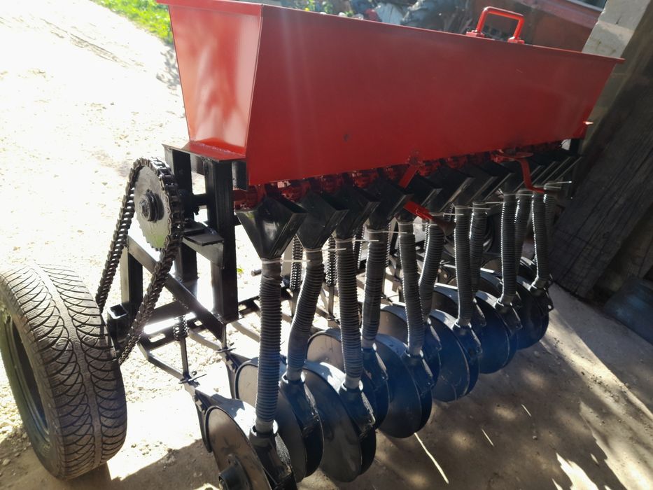 Сівалка зернова навісна