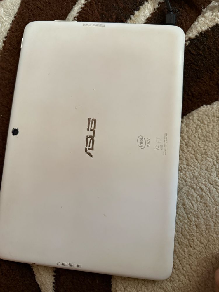 Планшет asus K010