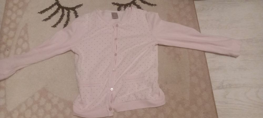 Sweterek różowy dla dziewczynki