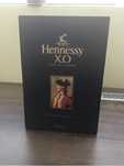 Бутылка с коробкой Hennessy X.O