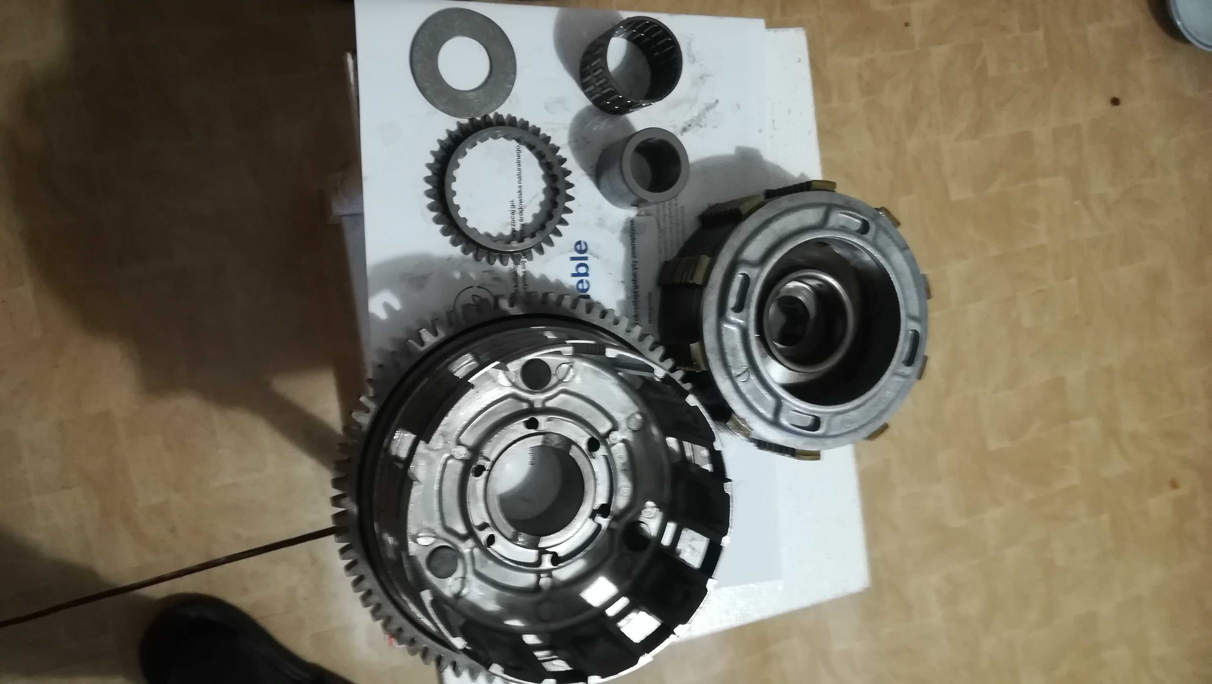 Sprzęgło kosz sprzęgłowy suzuki gsxr 600 srad