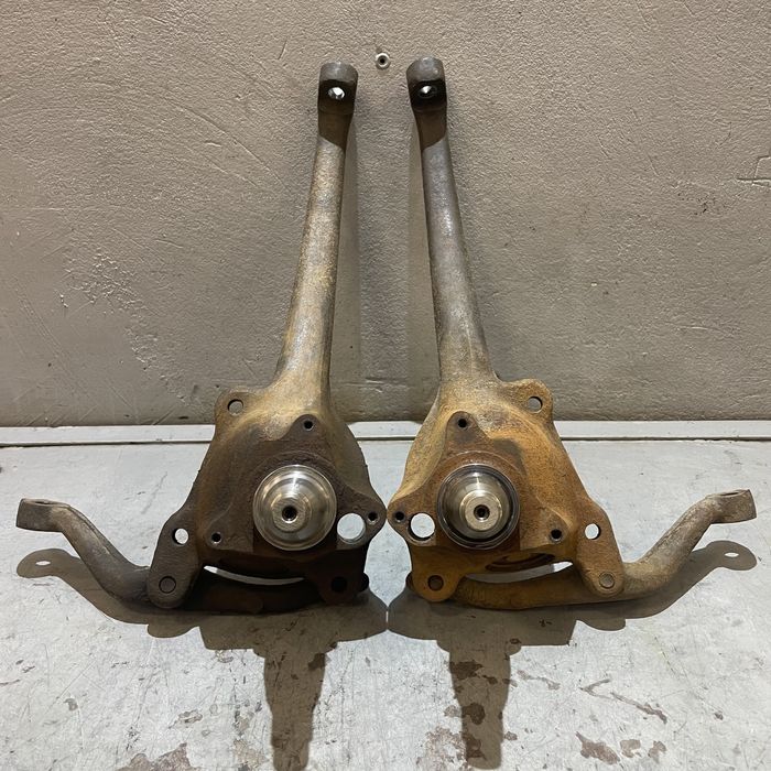 Mercedes w126 w123 w116 поворотний кулак під ABS, супорти, кожух диска