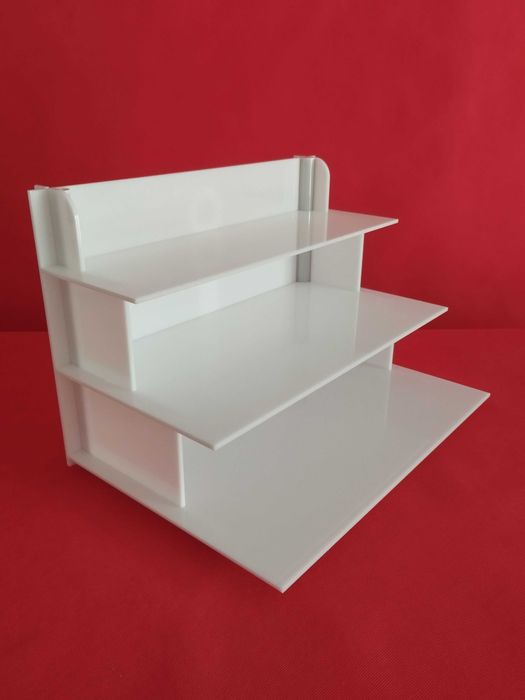 Podświetlany trzypoziomowy ekspozytor do ciast i deserów 2 zestawy