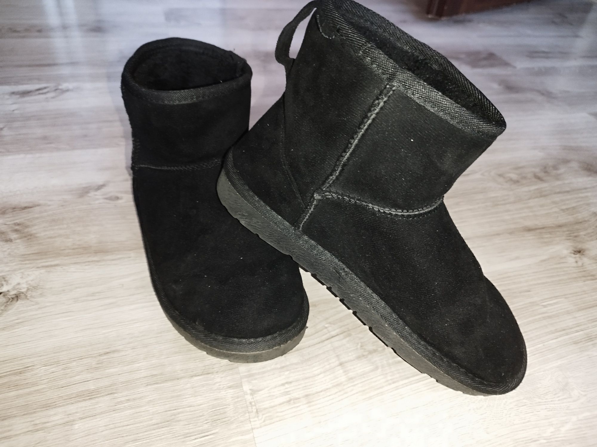 Buty a la uggy marki 157 rozmiar 38/39