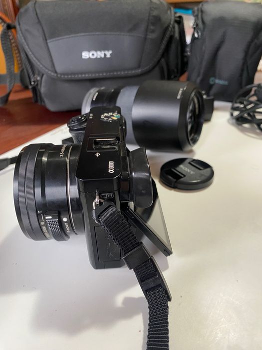 Kit completo Sony A6000 com lentes e acessórios