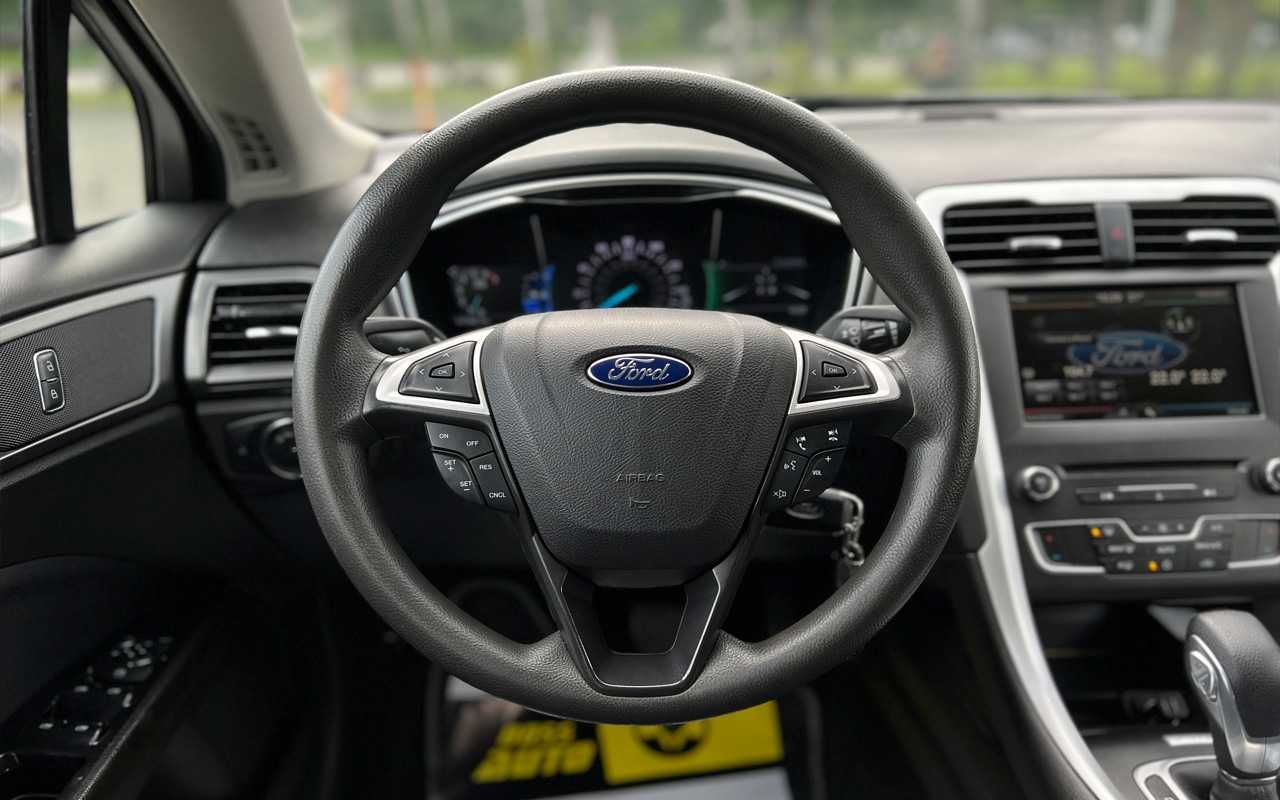Ford Fusion 2015