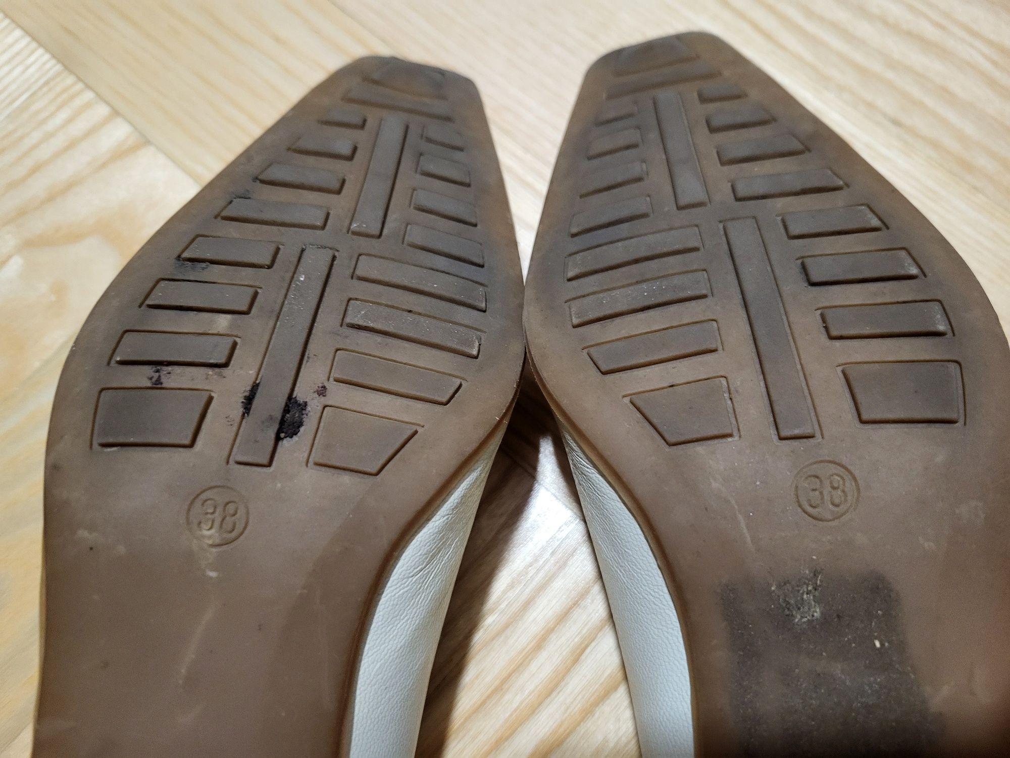 Buty czółenka szpilki Lasocki r.38