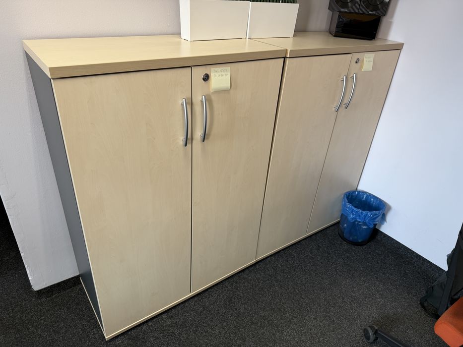 Zestaw mebli biurowych