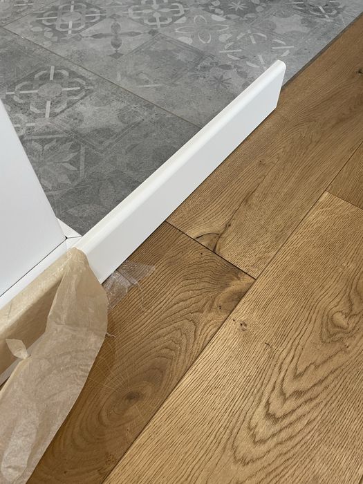 Listwy przypodłogowe białe MDF 2440x80x16 VIP Parkiet Profil 85 68m