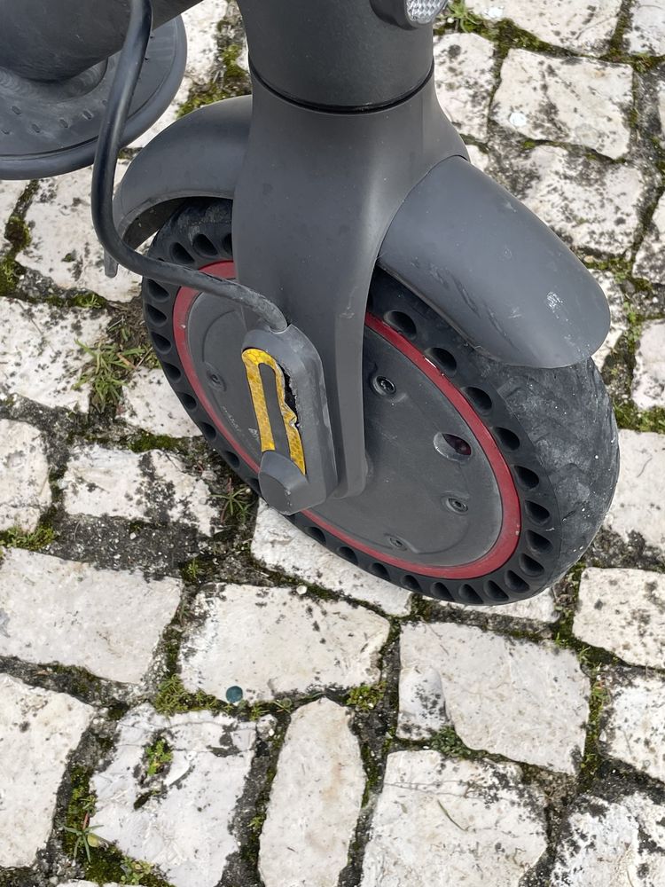 Xiaomi Mi Electric Scooter Pro 2