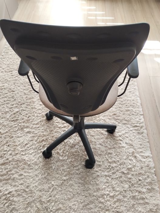 Sprzedam krzesło obrotowe