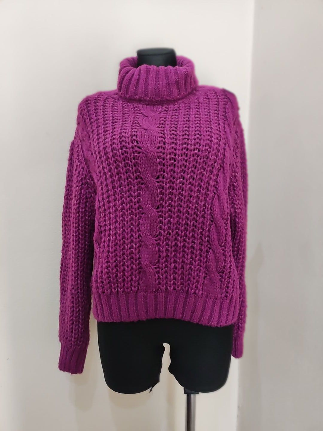 Sweter golf warkocz biskupi fiolet uni