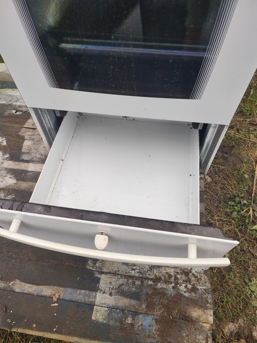 Продам електроплиту