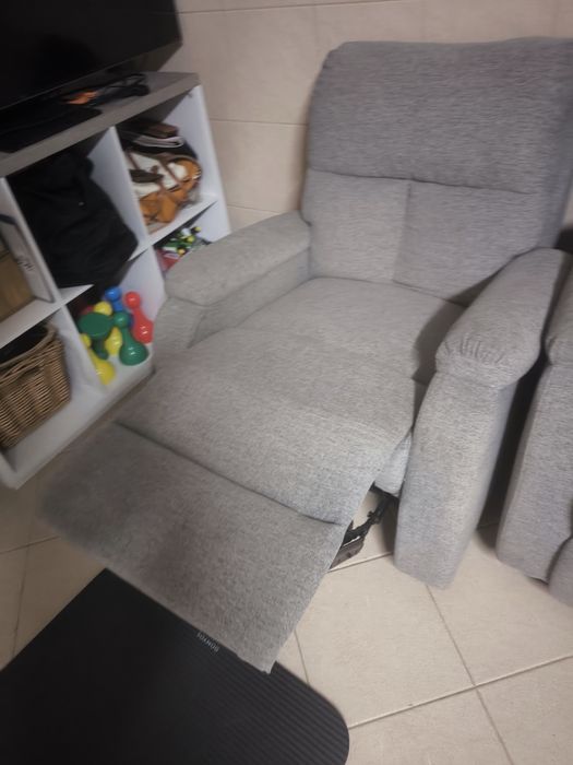 2x Poltrona quase nova