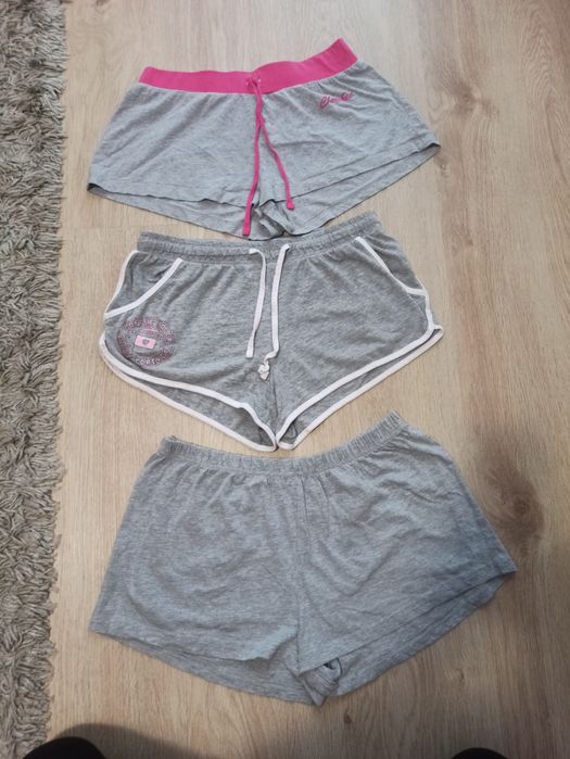Spodenki od piżamy. 3 sztuki.  Marki Cherokee, Sinsay.