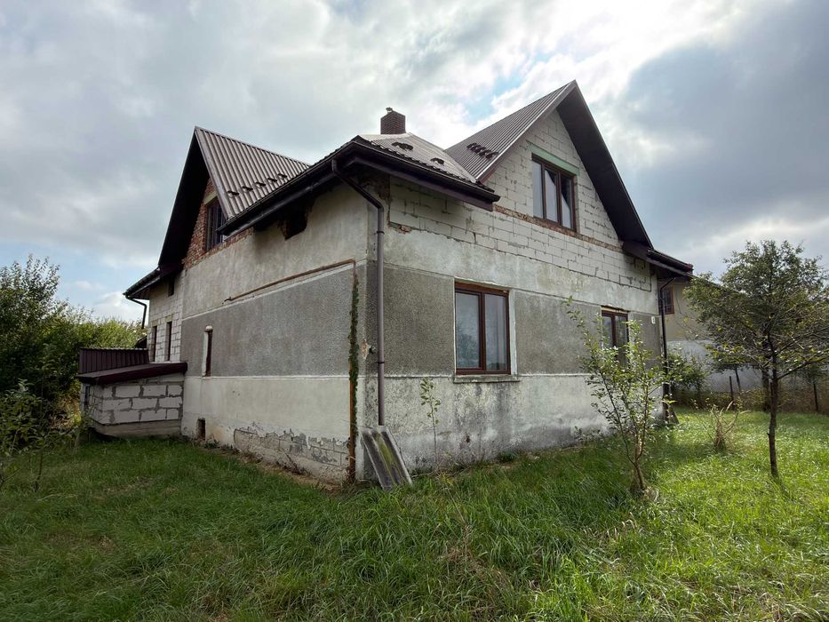 Продається будинок у с. Миртюки, Стрийський р-н з 15 сот.землі