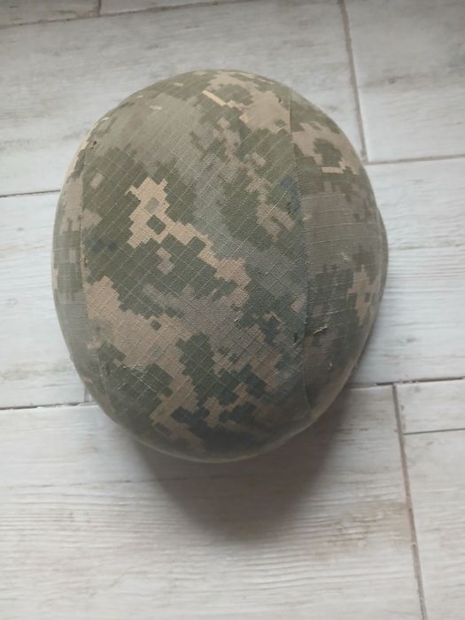 Каска 2м,в ідеальному стані