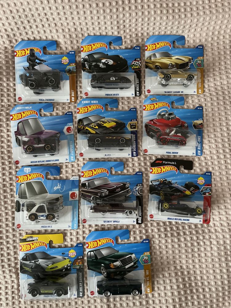Auta Hot Wheels TH