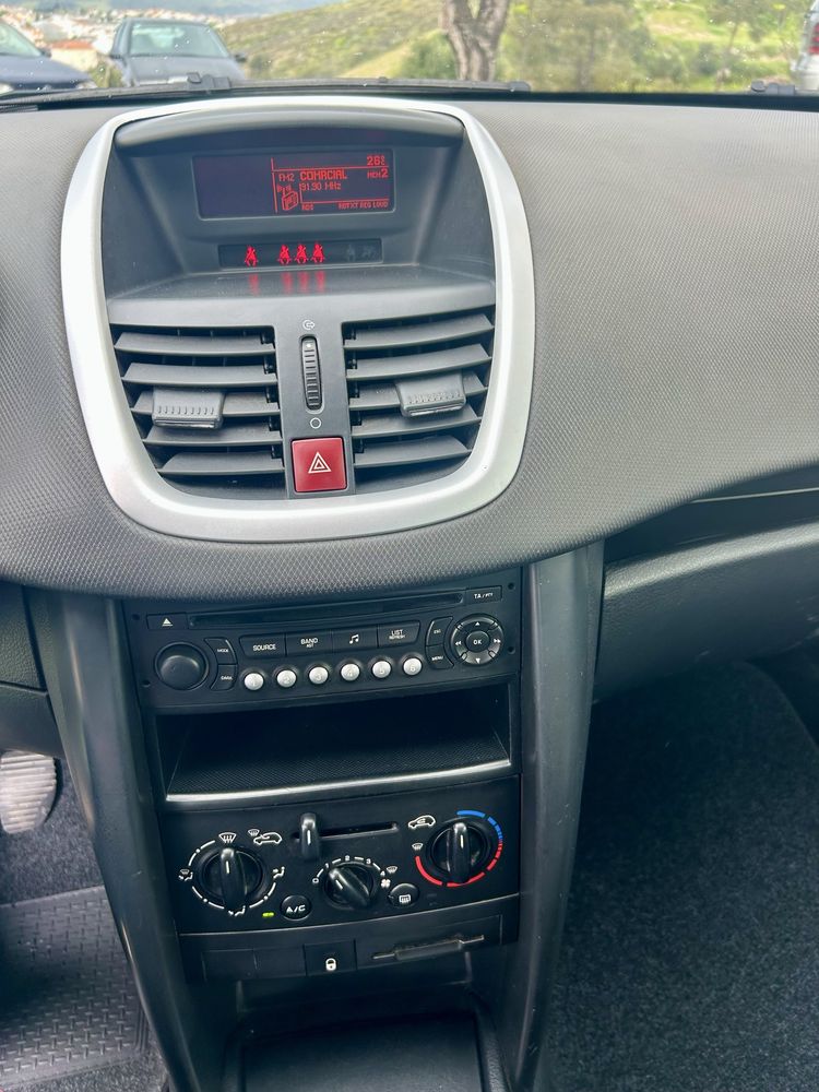Peugeot 207 1.4i Open