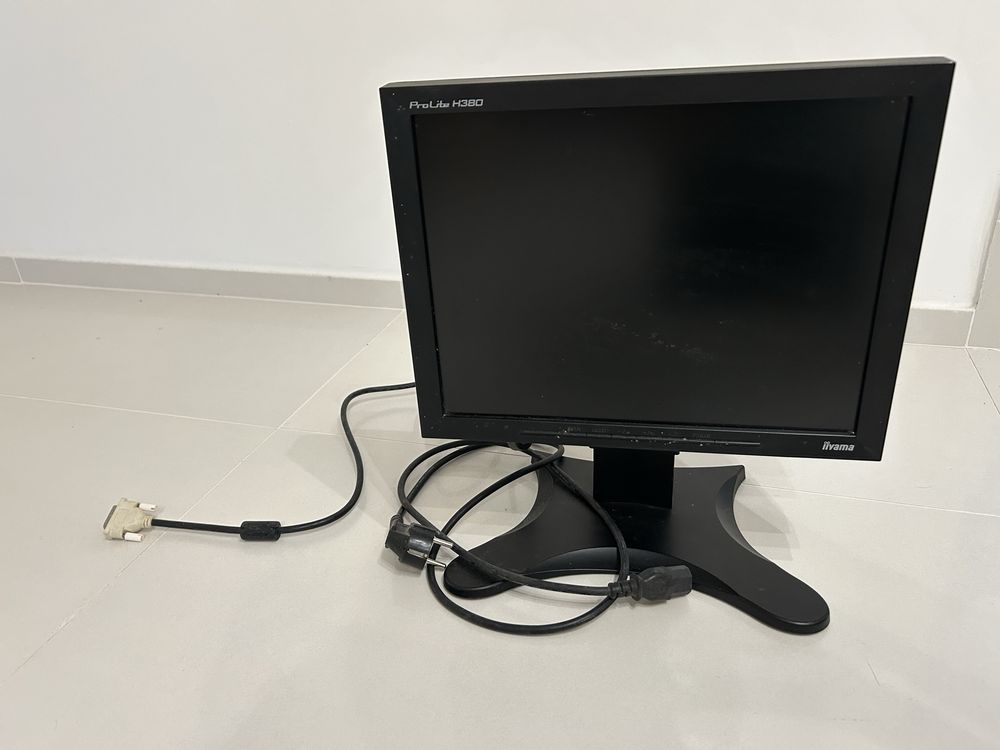 Komputer do gier AMD x6, GeForce GTX 1060 + monitor