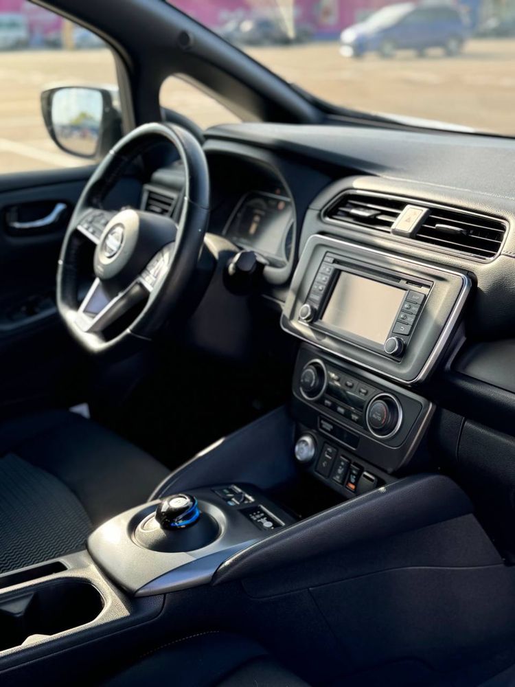 Nissan leaf 2018