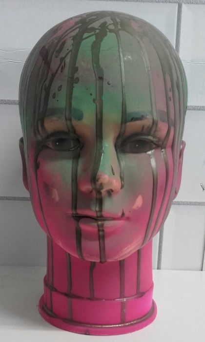 Busto feminino pop art. Colectores.