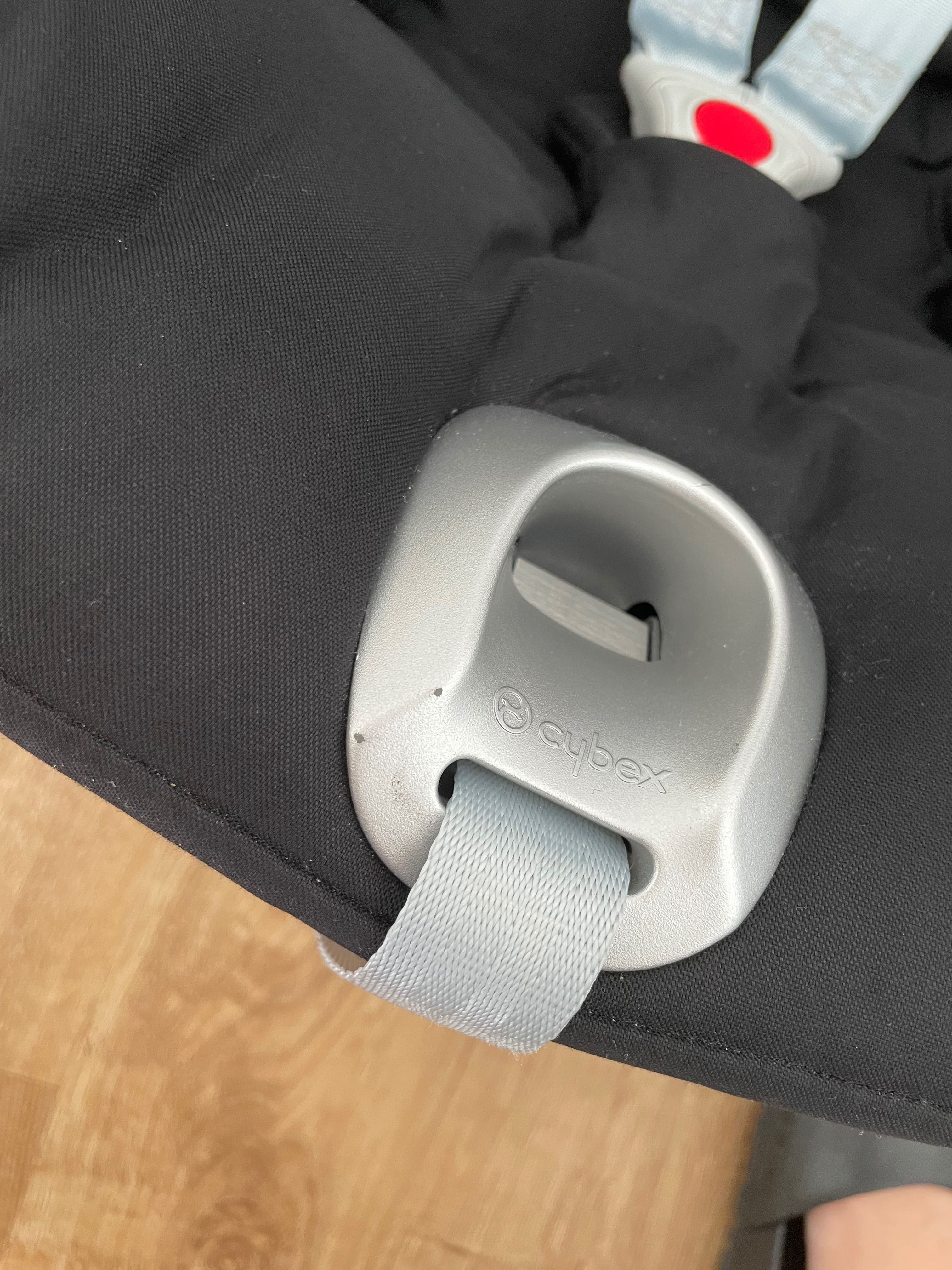 Fotelik Cybex Cloud Z i-Size w kolorze DeepBlack - black