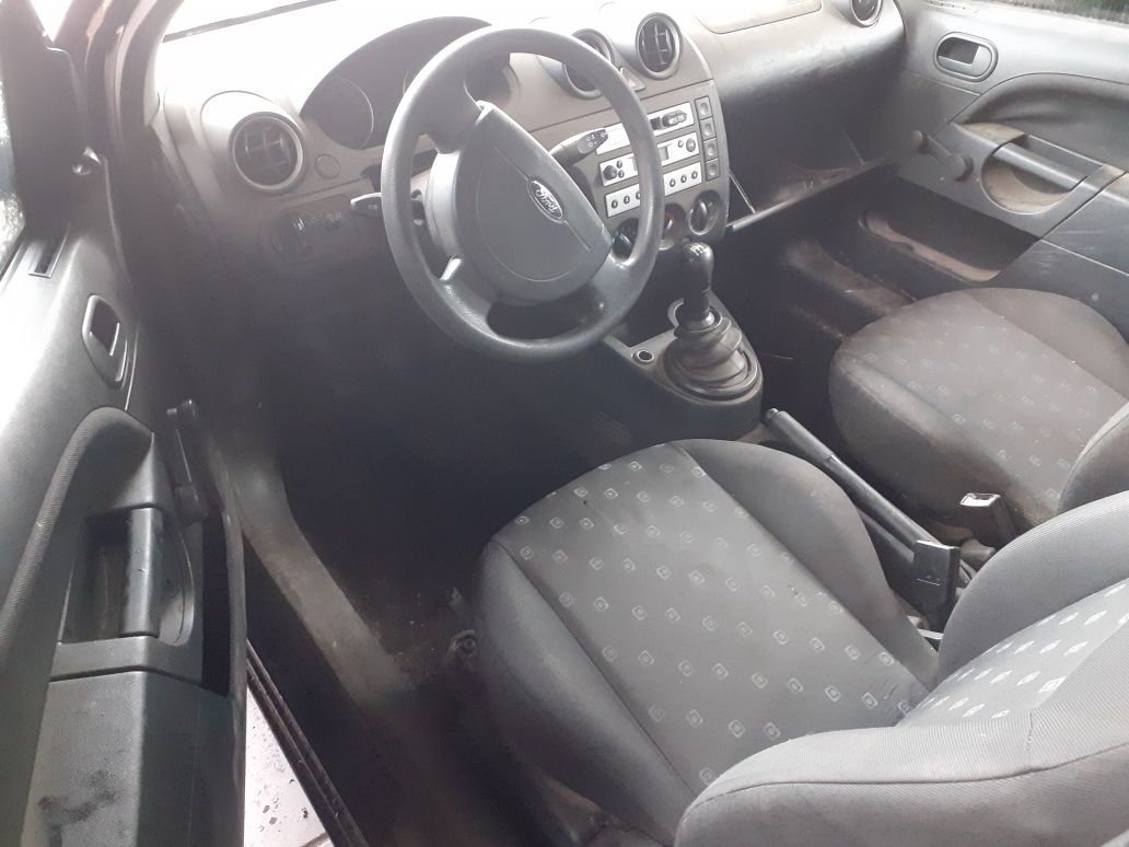 Ford fiesta 1.3 2005r całość na części kol  JD3