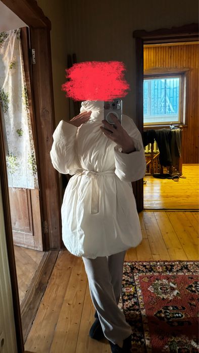 Біла куртка пуховик H&M, розмір М