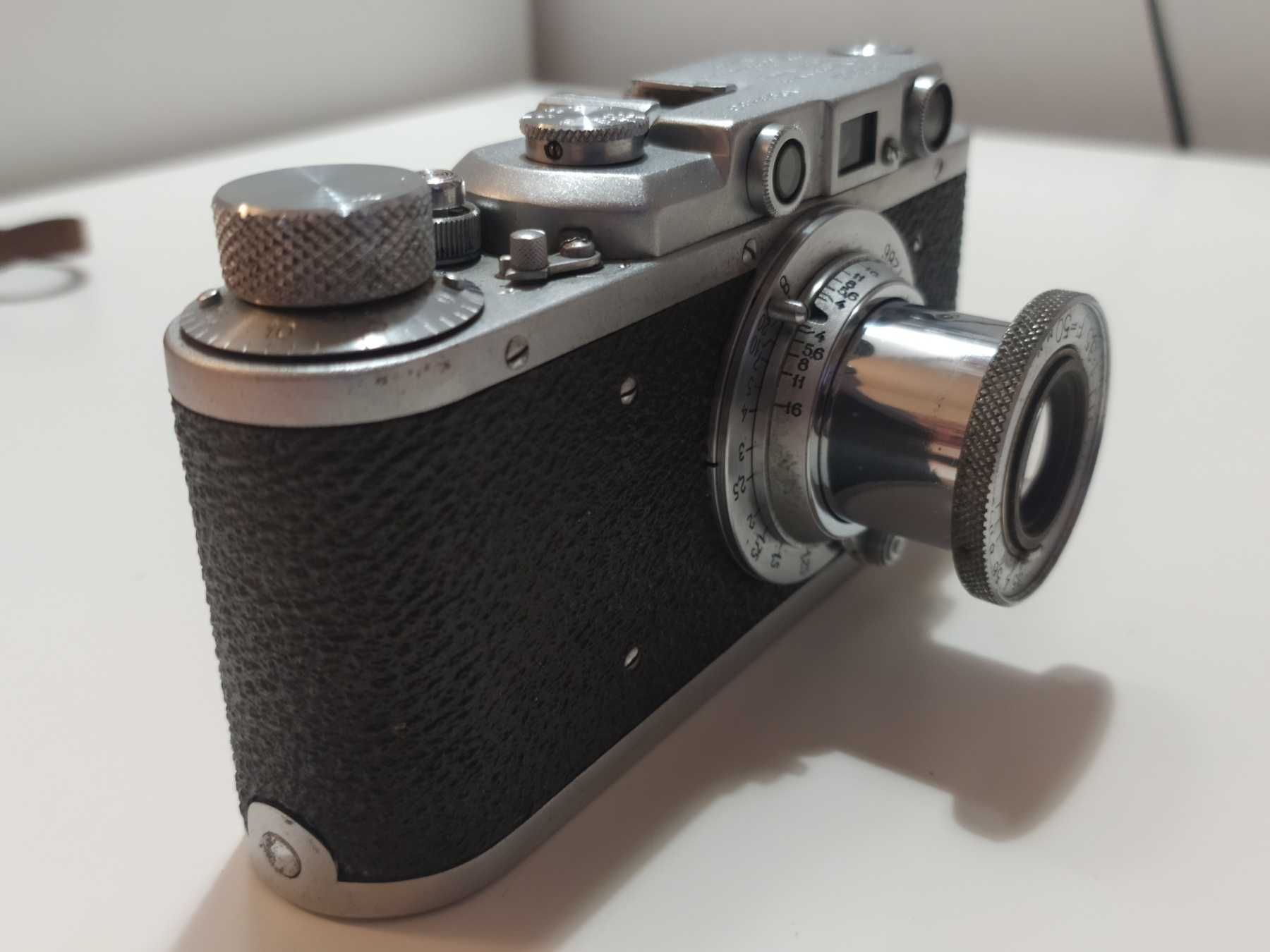 Kolekcjonerski aparat FED 1 NKWD-  1939 rok  z  pokrowcem i dekielek