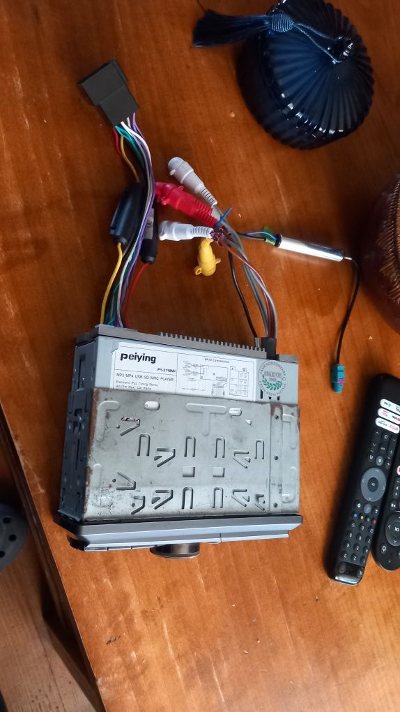 Radio samochodowe  peiying py-3118M4