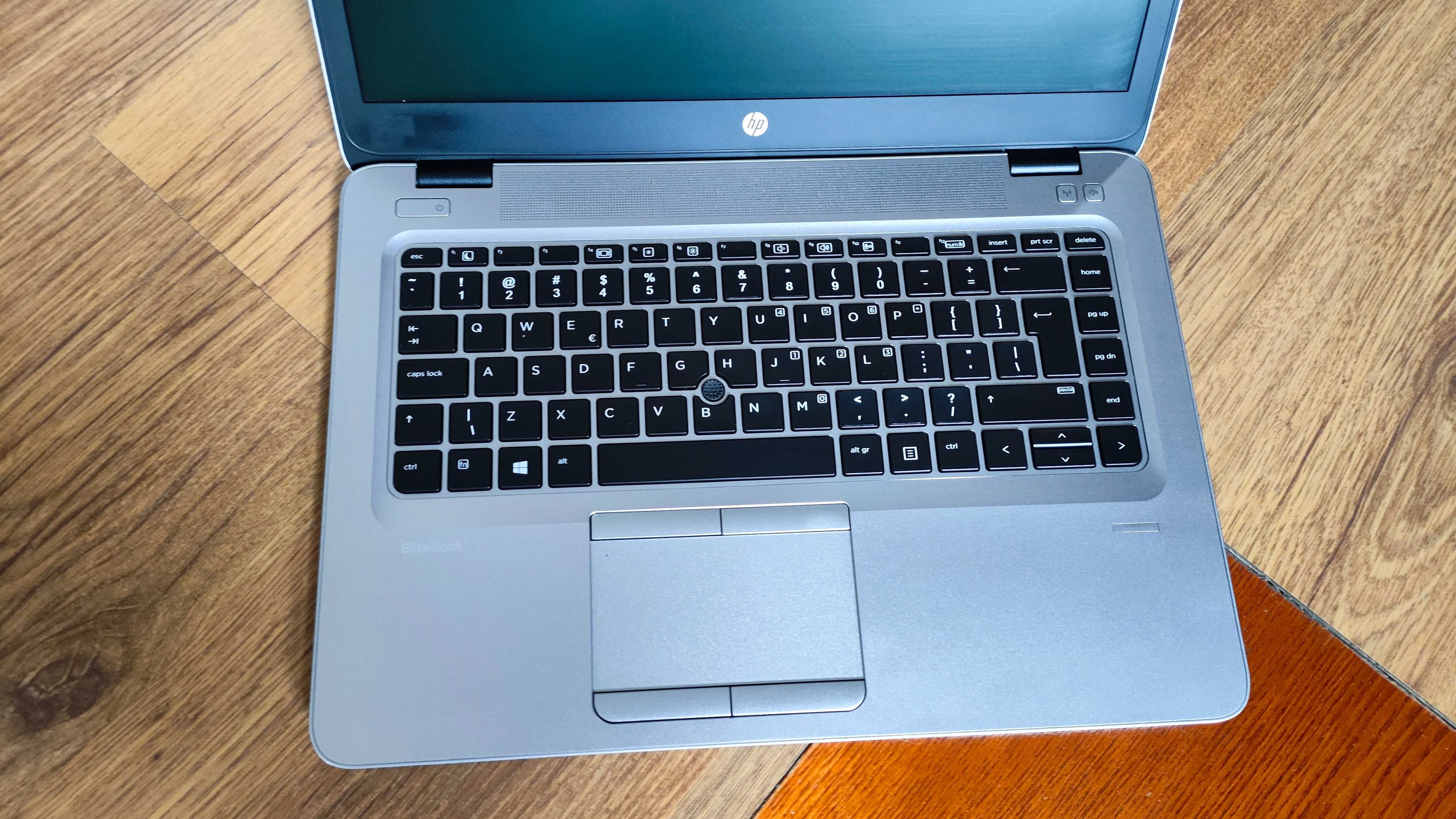 Laptop Elitebook 745 G3 AMD A10+GPU/8GB/W10 SSD.128+HDD.1TB