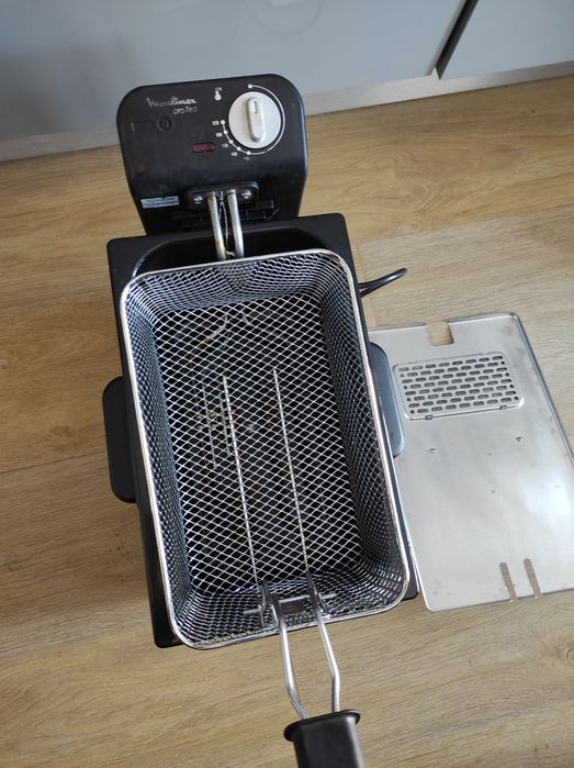 Fritadeira Moulinex de várias funções