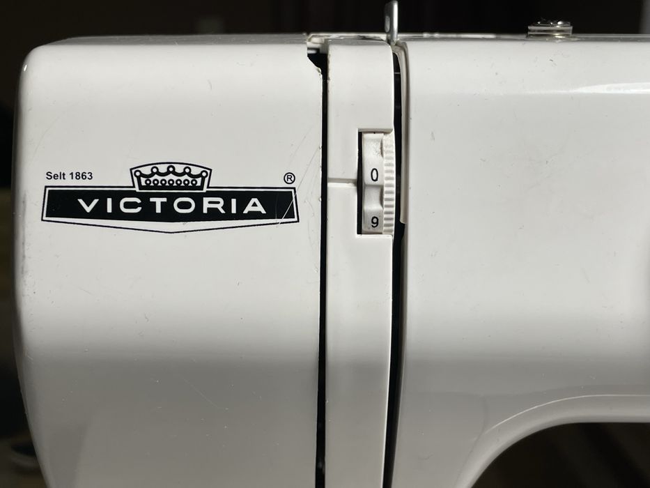 Швейная Машинка   • Victoria Seit 1863/NM2200