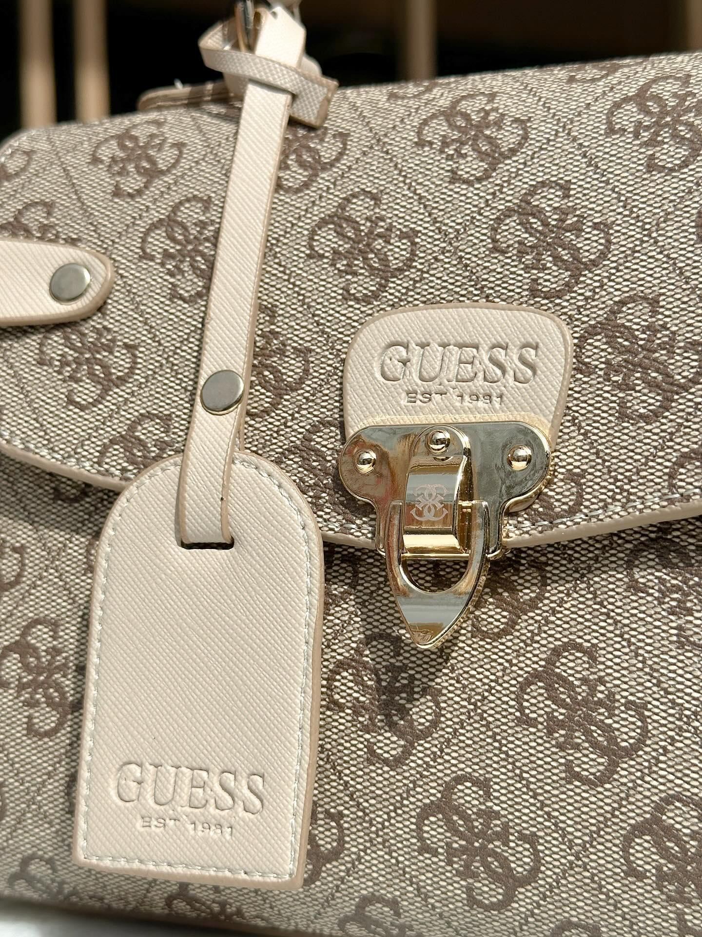 Сумка Guess нова